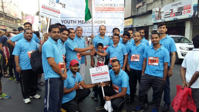 Om Logistics's Pune Marathon Team